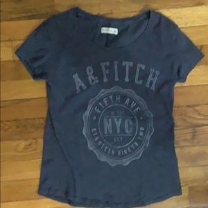I’m selling a very cute shirt from A & Fitch